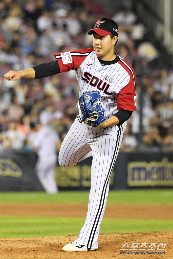 Yoo Young-chan is the only one I can trust, but I'm so nervous about the ending. It's not a regular season issue. 