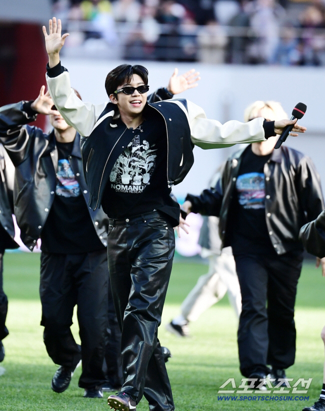4,5007 people in Sangam, what about Daejeon? Lim Young-woong is back in the K-League...Congratulations on the 20th  half-time performance, will you wake up the maximum number of spectators