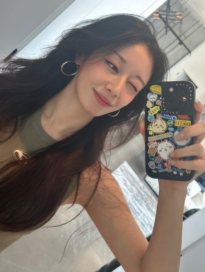 Delayed divorce from Hwang Jae-gyun, she's so beautiful that she doesn't humiliate herself even if she takes selfies