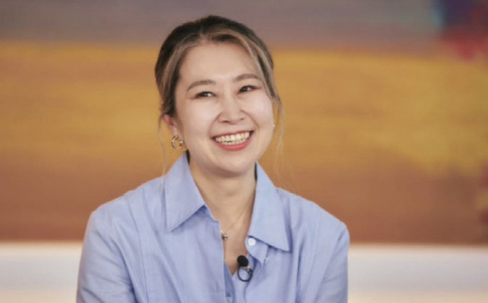 Director Kedeheon Maggie Kang suddenly deleted Uquiz...Some scenes of tvN's material screen are problematic