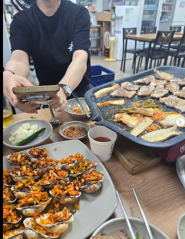 Do Kyung-wan after controversy over serve ♥ First update with Jang Yoon-jung  pork belly sweet couple date