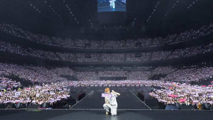 Baekhyun’s First Solo World Tour Roars On After Macau Sellouts