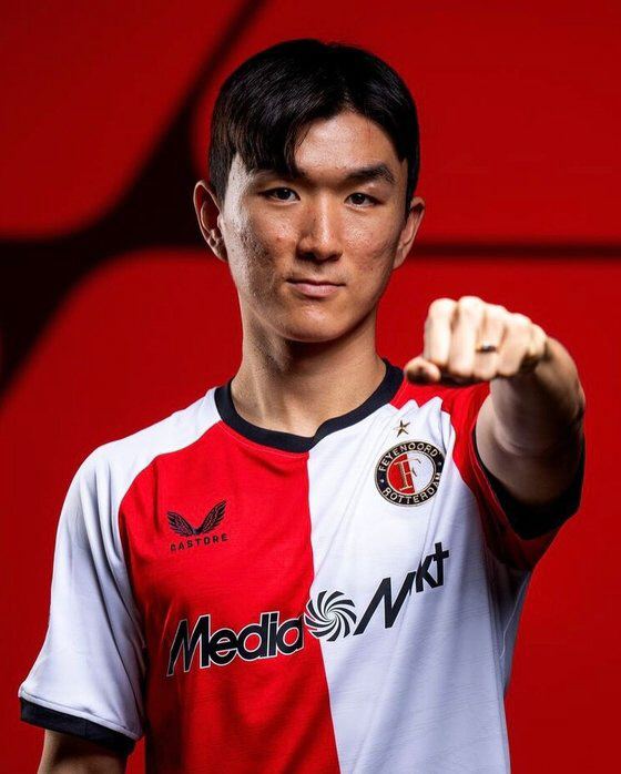 HWANG YIM BEOM is the best! EPL Fulham is interested in recruiting → Candidates for reinforcement of mid-range power...Feyenoord only negotiates huge proposals