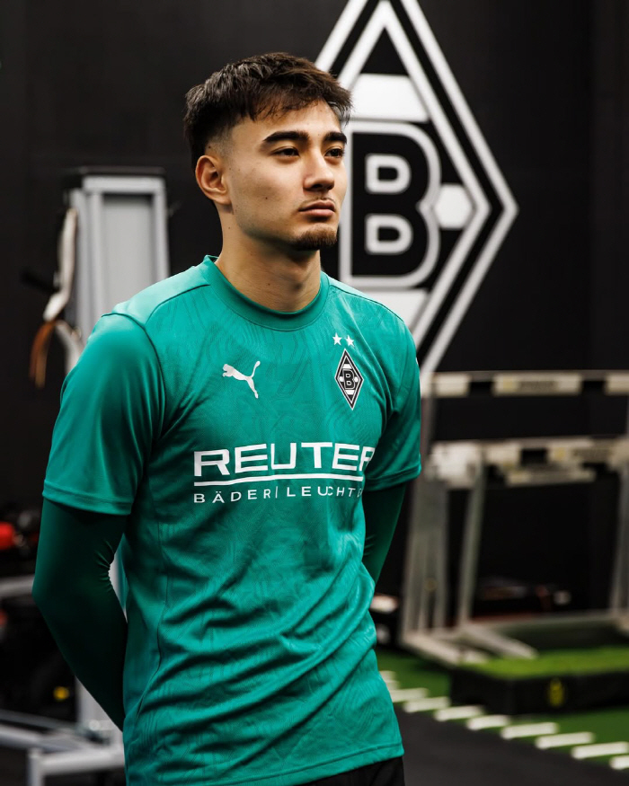 I will never go to China. A 180-degree different shock from Kastrov's trip to Korea. Italy's fourth-division dual nationality prospect refuses to transfer