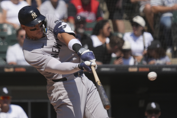 I'm proud of myself in a different home run stripe when Judge hits, approaching Raleigh seven times, more than the MVP front