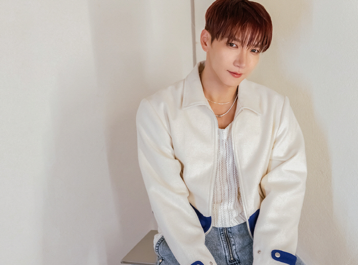  Please listen to JUN.K's featuring CHANGBIN and CHANGBIN's part