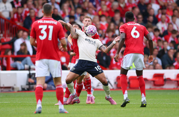Kangin, if you don't come, we're really going to be over. The reason why SON teacher reached out so desperately is Nottingham's crushing defeat to West Ham in 7 minutes