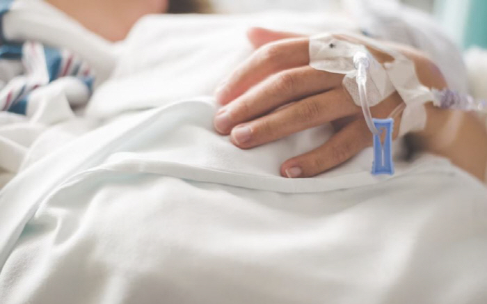 A letter of tears for giving up treatment for terminal disease, 13-year-old...Let's hang in there, son