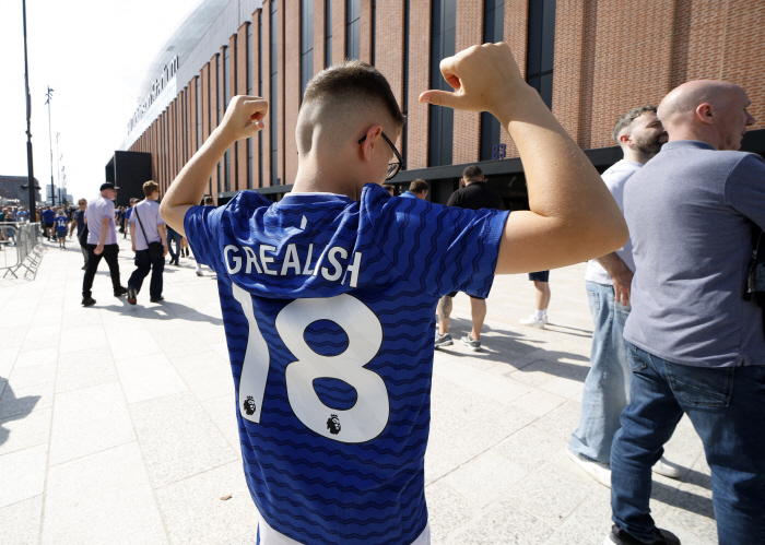 Manchester City's 2nd consecutive start with a reasonable £100 million provocation → Everton loan Grealish, grudging...Participation in 3G → No. 1 help, deleted controversial articles