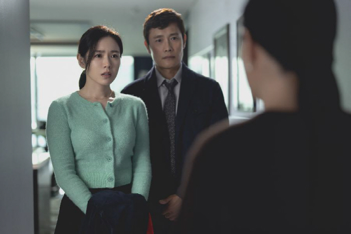 Park Chan Wook → Lee Byung-hun..I can't help it Venice Praise Outstanding, Brutal Capitalist Satire