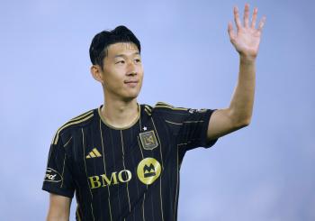 Son Heung-min's home debut goal in LA, which was like a SON concert, was a sad silence amid bad luck