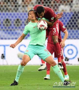 What are you talking about! CEO clashes with fans in the accommodation after a six-goal defeat → Eventually, he apologizes publicly