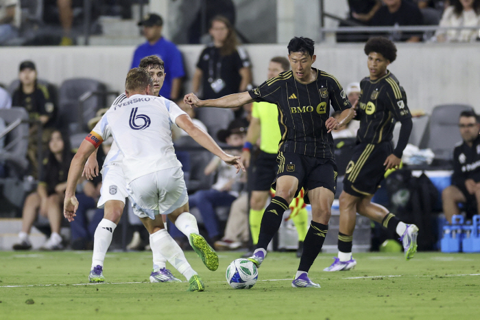 What a waste! Hit the goal post! Son Heung-min, despite his strong performance in effective shots 2 times  opportunity creation 2 times, remained silent in his LA home debut match, LAFC lost 12 games to San Diego