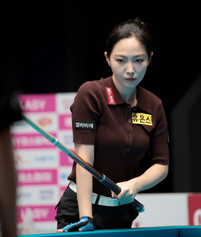 I'm going without hesitation. Three consecutive LPBA wins Cambodia Express Throng Piavi, SY Veritehomme Championship LPBA round of 64. Passes like a warm-up. No. 1 overall average