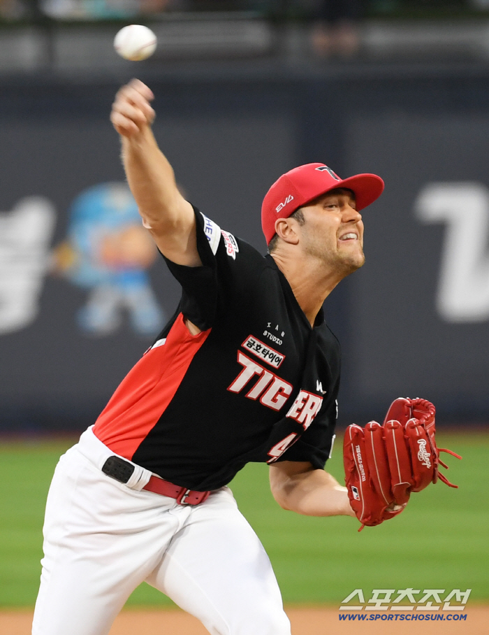 Isn't it the best pitching and hitting. 0.256 → 0.254 → 0.258 → 0.259 → 0.260. 12 batters. A new record for the ranking fight to decide