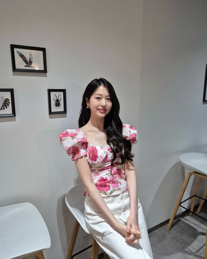 It's not Jang Won Young?Big Sister Jang Da-ah Proves Superior Genetic Proof With Her Same Beauty