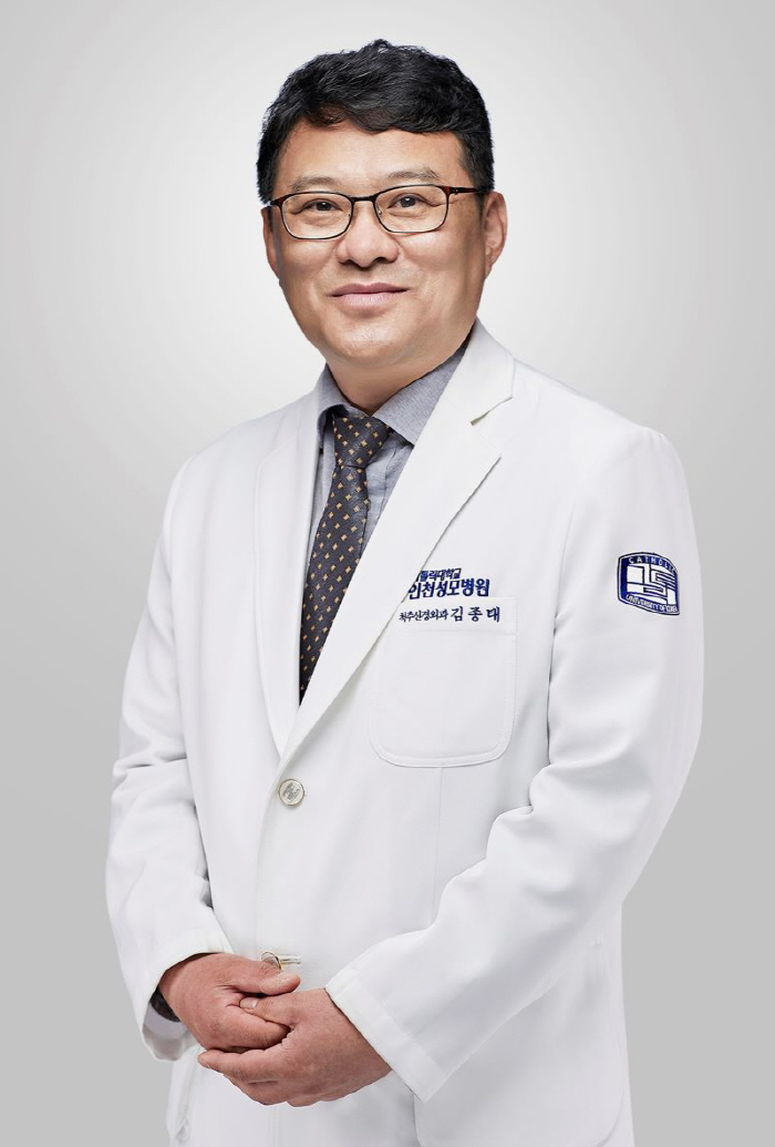 Kim Jong-tae, the new medical director of Incheon St. Mary's Hospital, does his best for a trusted hospital