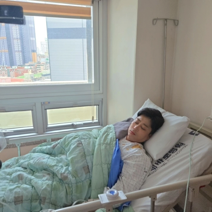 Kim Jung-hwa ♥ Yoo Eun-sung, sad news...Confession of a benign bone tumor in his right arm