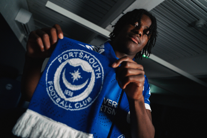  Yang Min-hyuk, Korea's top prospect, the worst news, Portsmouth's backside, and EPL prospect's recruitment position competition overheats
