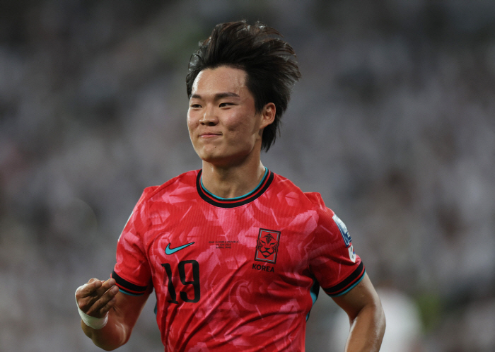Oh Hyunkyu, the biggest shock of all time! I said goodbye to the medical school…Stuttgart → Henck's planned backlash, which lowered the transfer fee