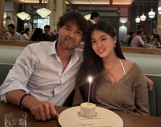 Park Chan-ho Unveils Her 19-Year-Old First Daughter Because of Too Much Talker Dad, She Enters Far University