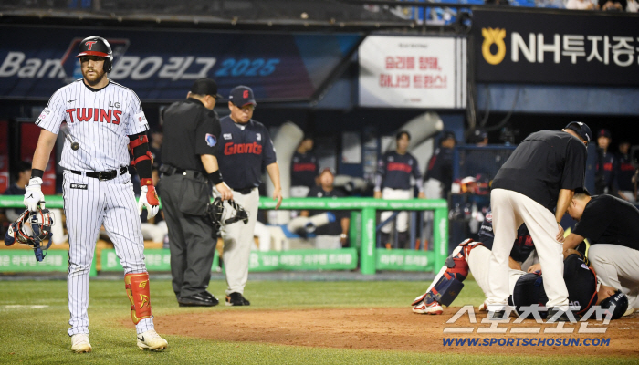  Austin is worried about Yoo Kang-nam catcher with a mask