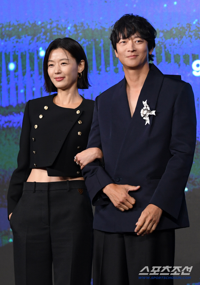  Jeon Jihyun Kang Dongwon's heart fluttered