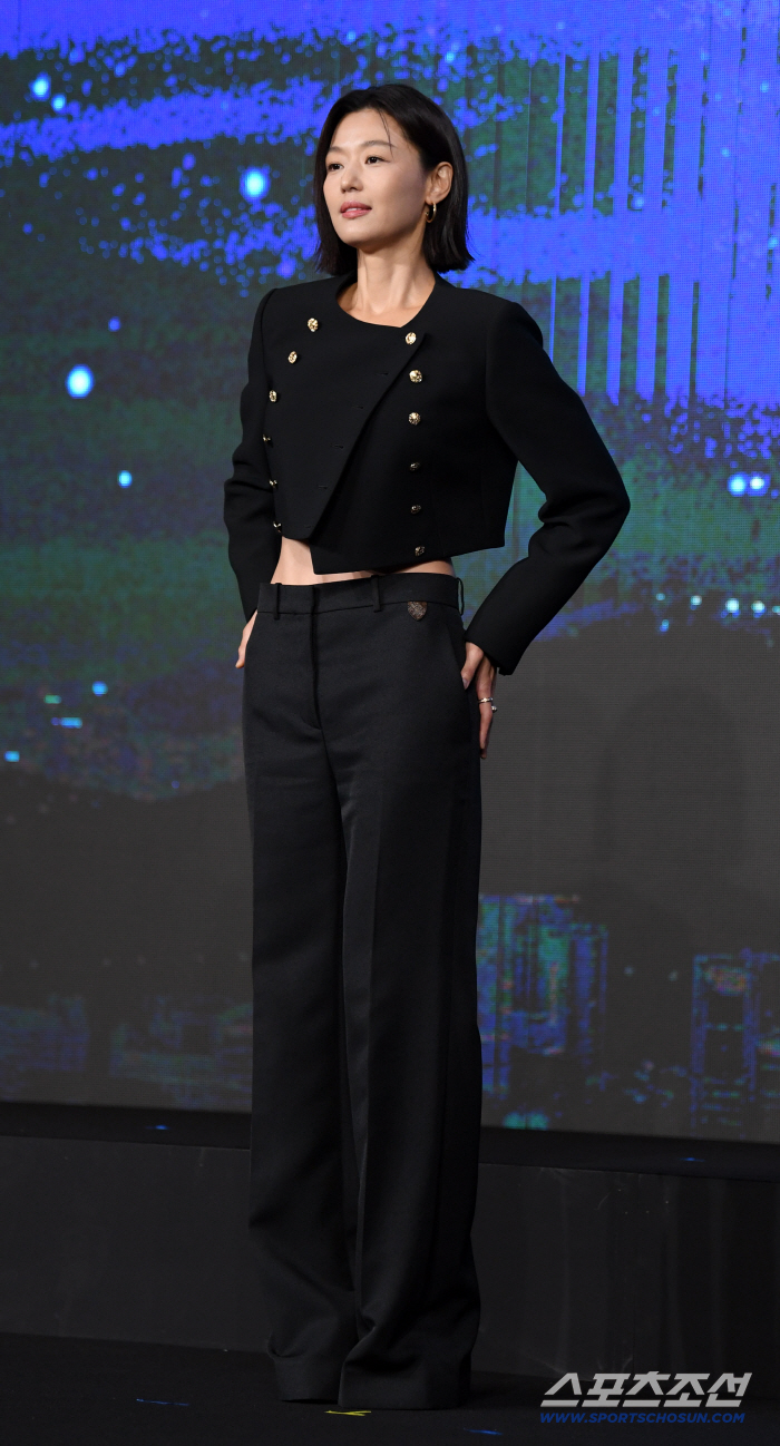  Jun Jihyun's heart is racing