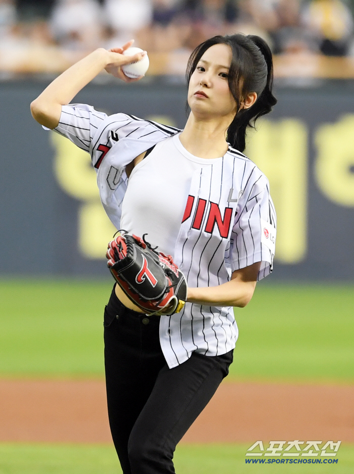  Kepler Choi Yujin, focus on the first pitch