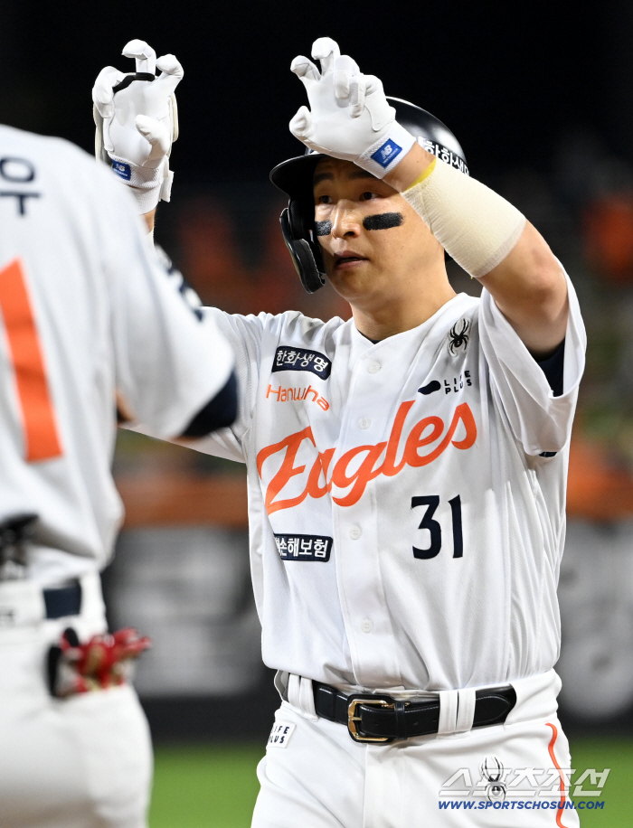  Multi-hit Son Ah-seop continues his chance