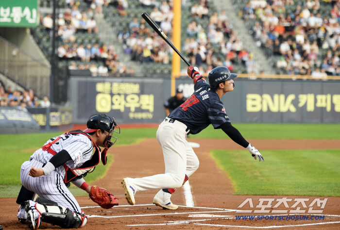  YOON DONG HEE, push a double