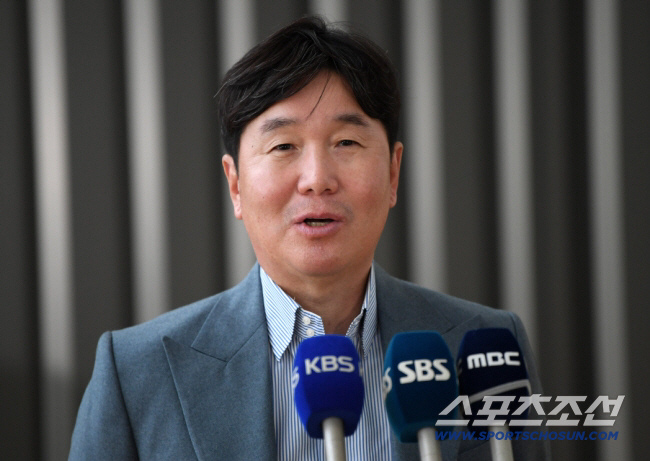 Should we get rid of the humiliation? Ryu Ji Hyun-ho's WBC national team submits a preliminary list of 50 people...Saipan → We will have a camp in Okinawa