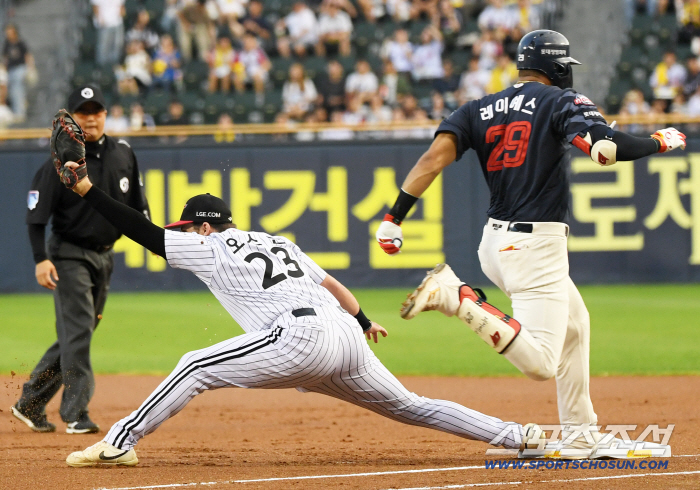 Shout out! Win the stepping stone. Chirinos 12W → Kim Young-woo 5H → Yoo Young-chan 20S LG, 3-2 Jin Sweat to Lotte in the 9th inning 