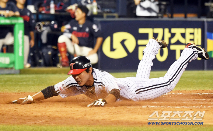 Shout out! Win the stepping stone. Chirinos 12W → Kim Young-woo 5H → Yoo Young-chan 20S LG, 3-2 Jin Sweat to Lotte in the 9th inning 