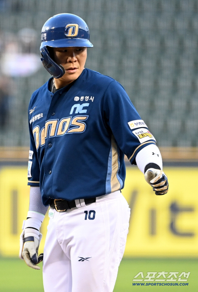There's no giving up on fall baseball Park Se-hyuk, who turned it around, won a huge upset over NC and KT.