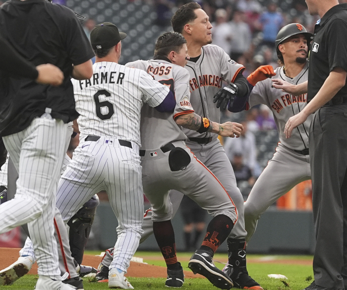 Devers two-run shot → bench clearing → SF win rate exceeded 500%, and Park Chan-ho  was summoned