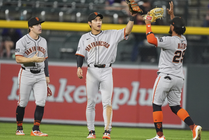 Devers two-run shot → bench clearing → SF win rate exceeded 500%, and Park Chan-ho  was summoned