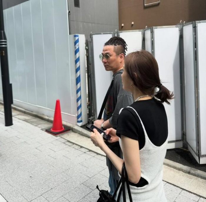 Divorce Yoon Min-soo, travel abroad with his ex-wife. Yoon-hoo, my mom and dad