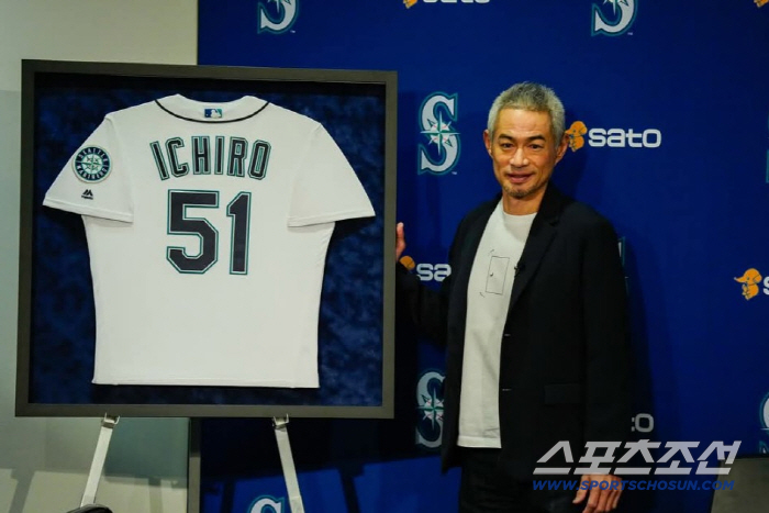 Ichiromatsui, who is serious about baseball, participated in the children's class for friendly games hosted by opponents side by side, and 213 batting balls (Min Chang-ki's Japanese baseball) took the mound in two days