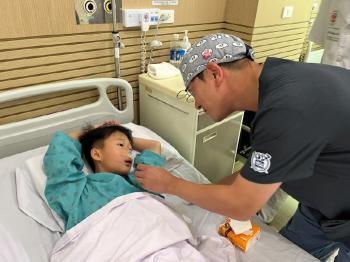 New Face Presents to 120 Vietnamese Children...More than 4,300 people have been supported for 29 years