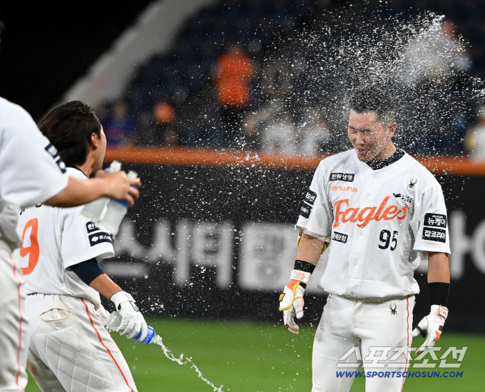  Finishing hit Hwang Young-mook, water washing is cool!