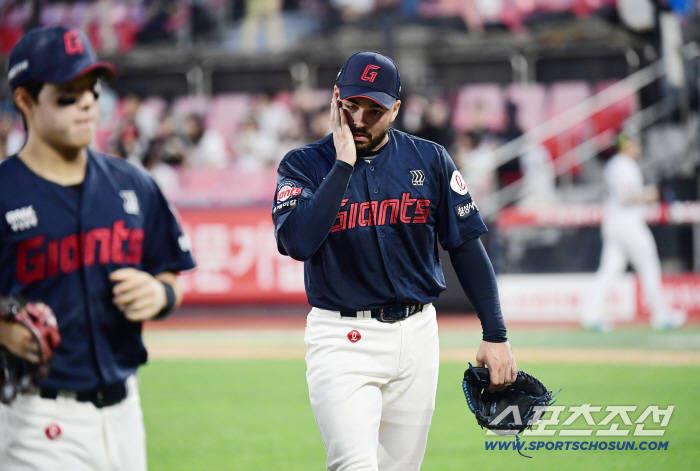  Gamboa lost 3 points from the first inning