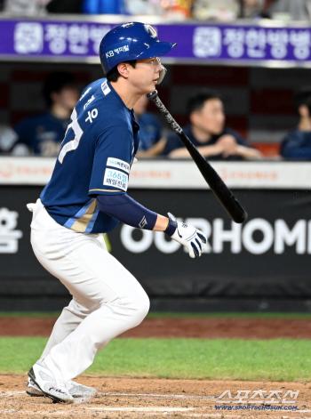  Pinch-hitter Park Gunwoo, one-run tie!