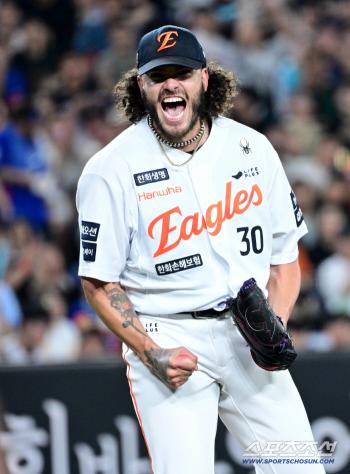  Roaring Ponce, 226th strikeout!