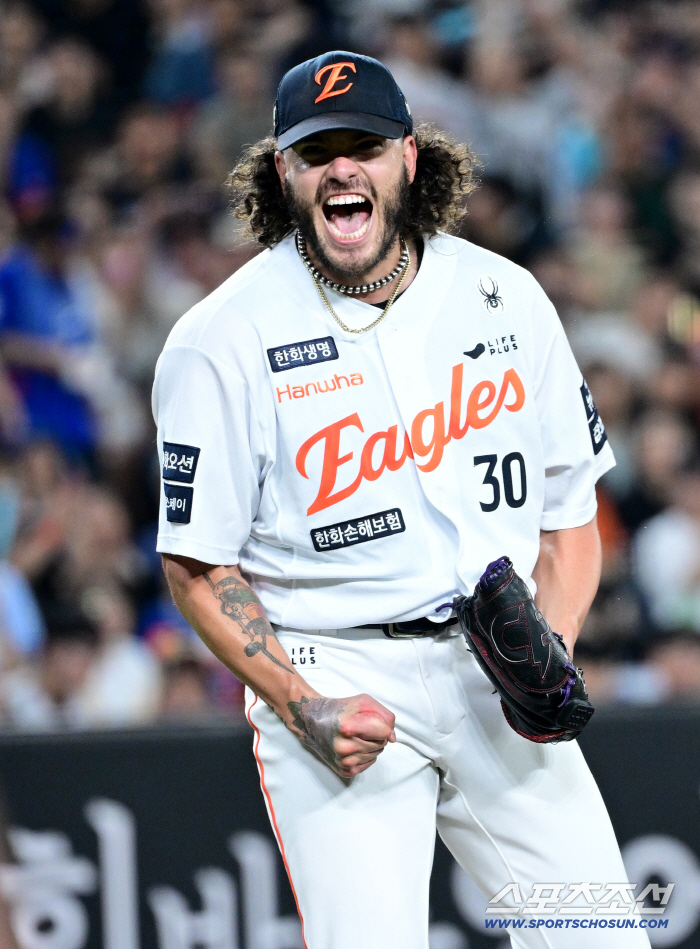  Roaring Ponce, 226th strikeout!