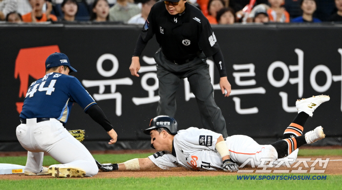  Tagout Son Ah-seop, was it too much to go to third base