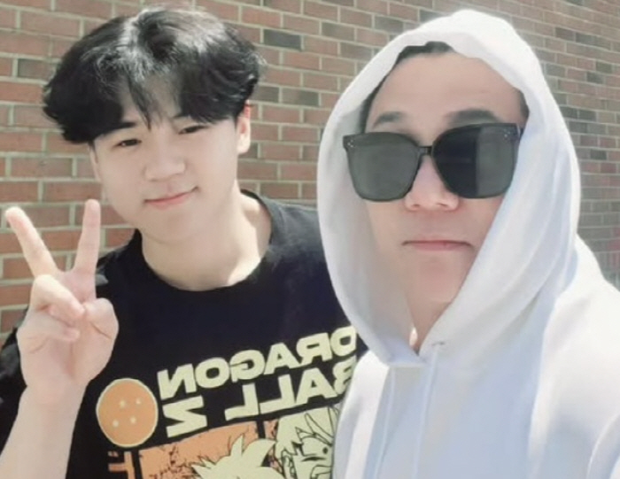Yoon Min-soo's Family Trip With His Ex-wife After Divorce...He's not a typical dad. 