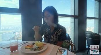 14kg Han Hye-yeon Loses 2kg More to Hotel Buffet as Director of Diet Strike Declaration
