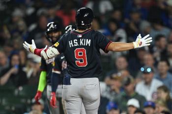  Wow! What happened?. Kim Ha-sung Atlanta's first RBI is a three-run home run from behind