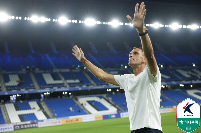Foye, who was ignored in China, focused on Jeonbuk's double challenge in a major twist in Korea... It might be more difficult to guide